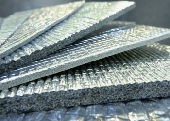 Which way do you face foil insulation?