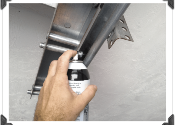 Can you use wd40 on garage door rollers?