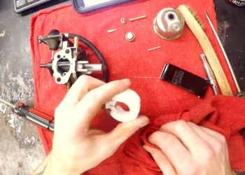how to clean carburetor on toro lawn mower