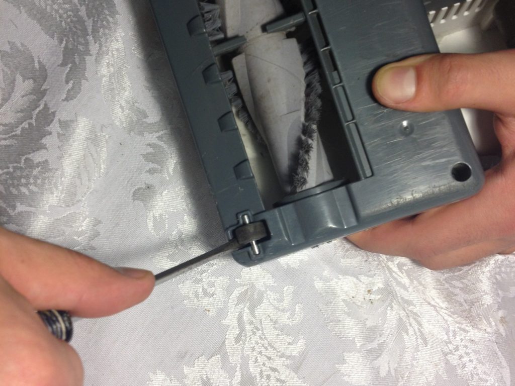 Is there a reset button on shark rotator?