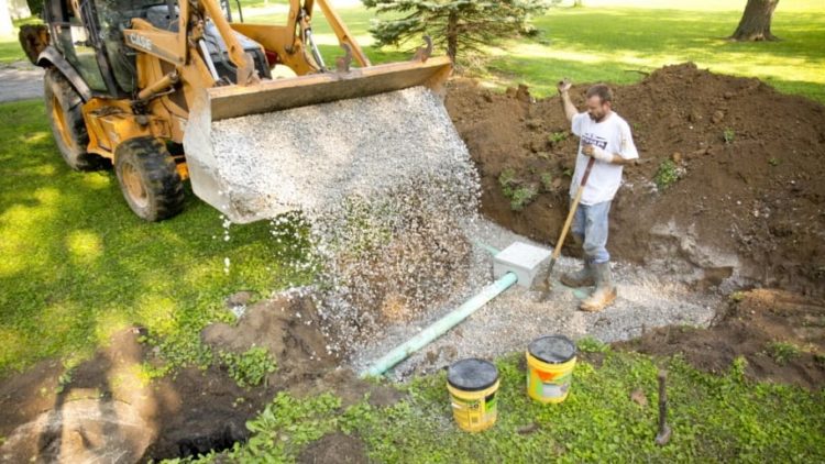 How much does it cost to replace a septic tank lid?