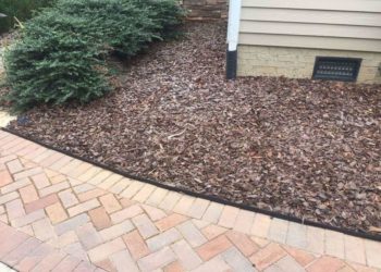 How do I keep my mulch from fading?