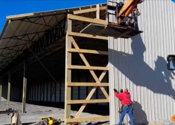 how to hang metal siding