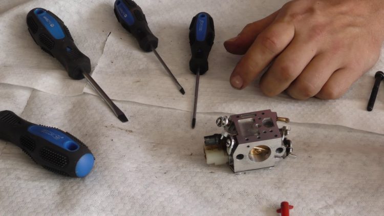 how to clean husqvarna carburetor
