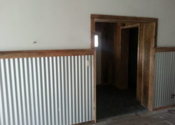how to trim corrugated metal