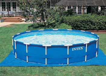 What do you put under an inflatable pool on rocks?