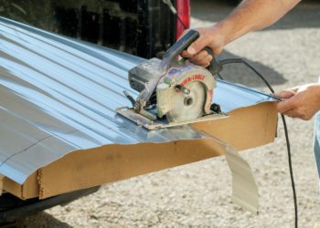 how to cut aluminum siding