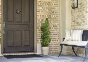 door knocker placement