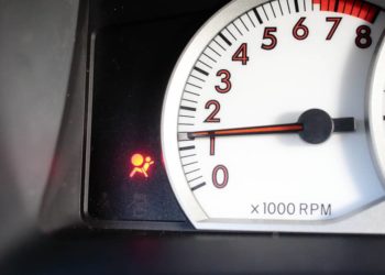 Is it dangerous to drive with your airbag light on?
