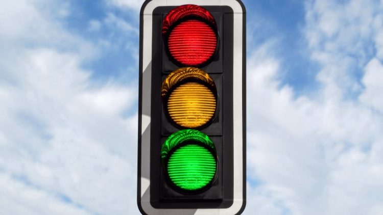 generac green yellow light