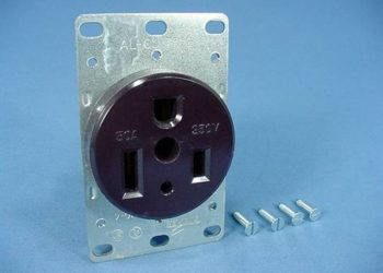 220v wire size