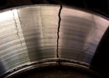 cracked brake disc symptoms