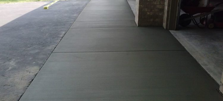 What is garage apron?