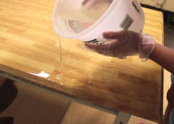 How do you thin out epoxy glue?