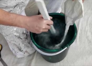 What is the best paste for wallpaper?