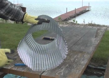how to make a crawdad trap