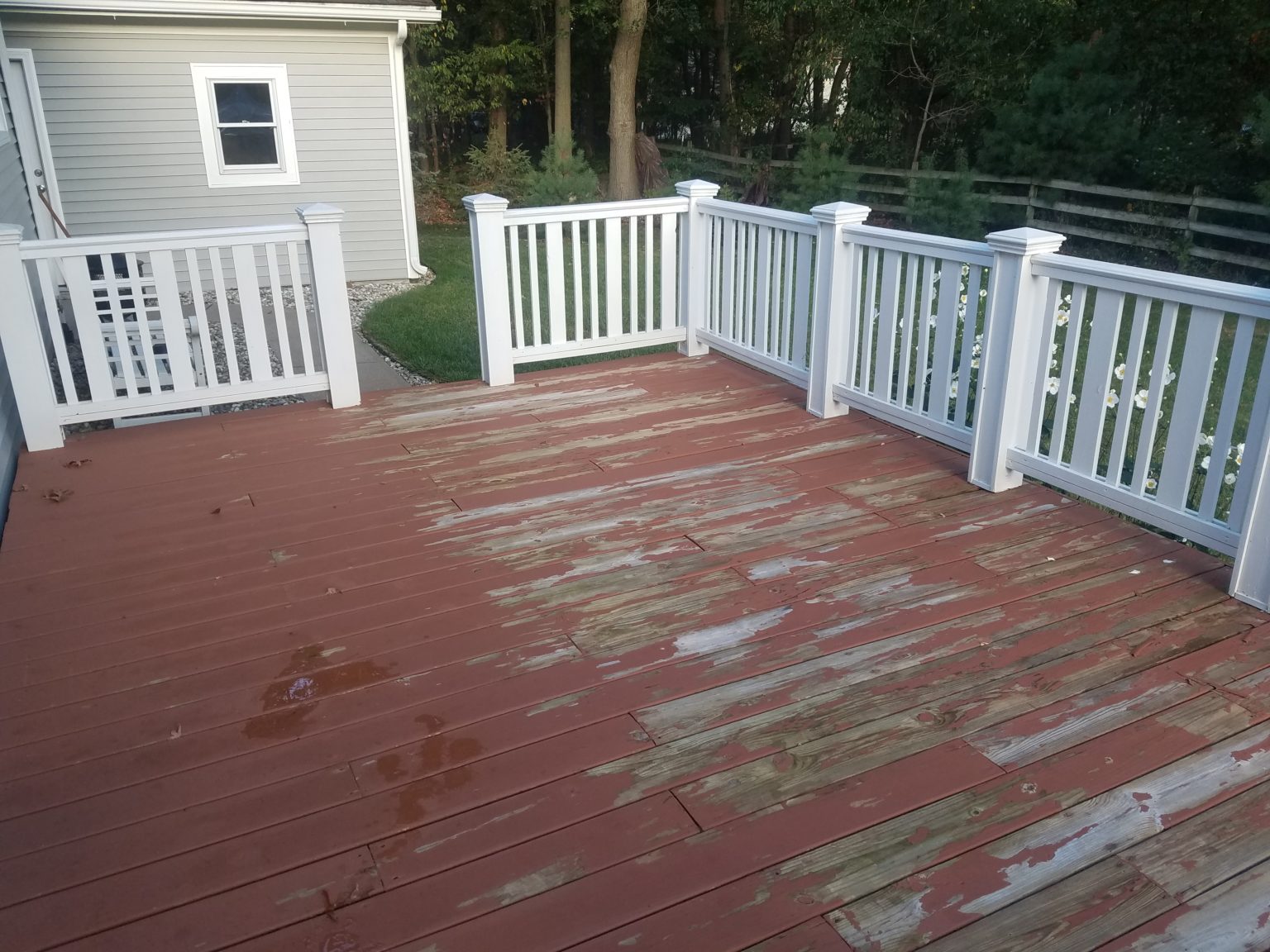 What is the best deck stain in Canada?
