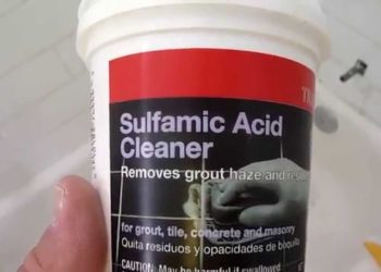 clean dried grout porcelain tiles