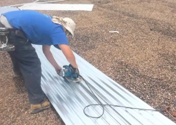 how to cut corrugated metal