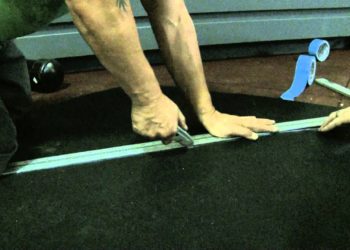 how to cut rubber flooring