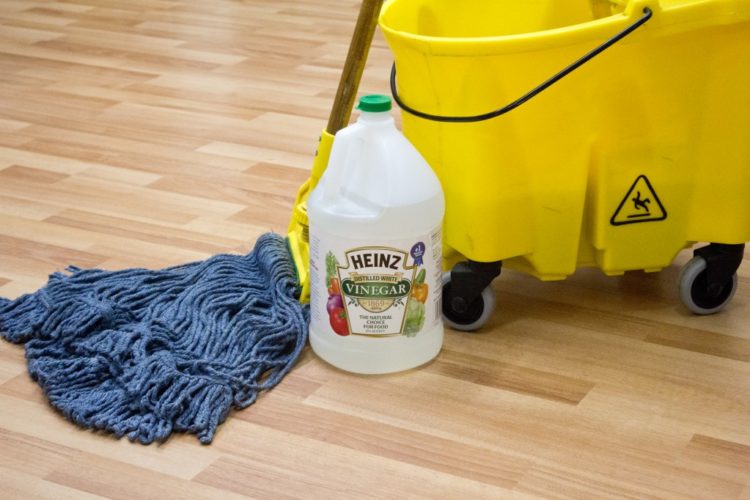 What Is The Best Way To Clean Laminate Flooring 750x500 