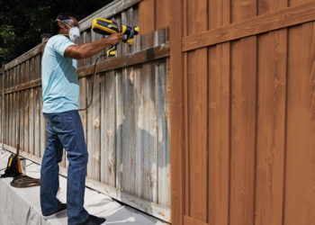 can you spray stain on a fence