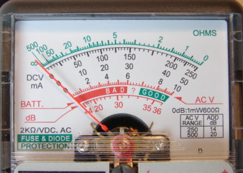 What is analog multimeter?