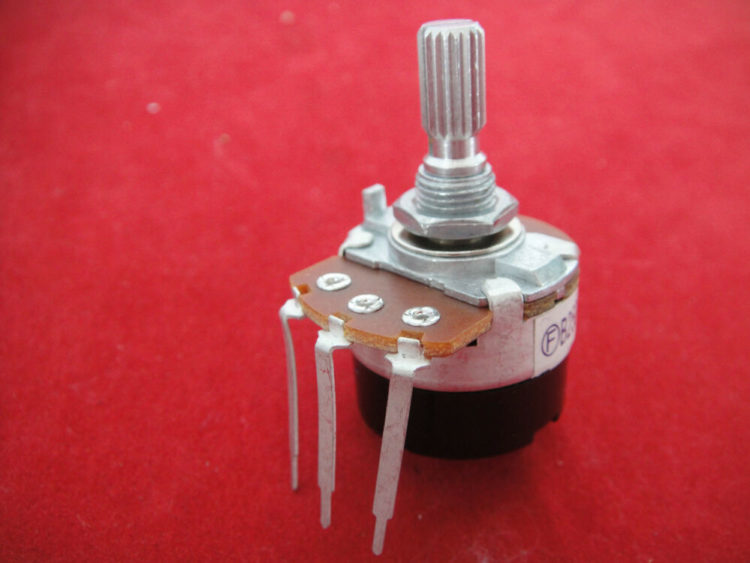 will a dimmer switch control fan speed