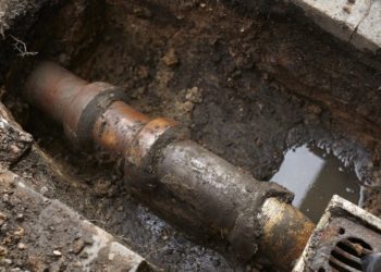 How do you connect PVC pipe to clay pipe?