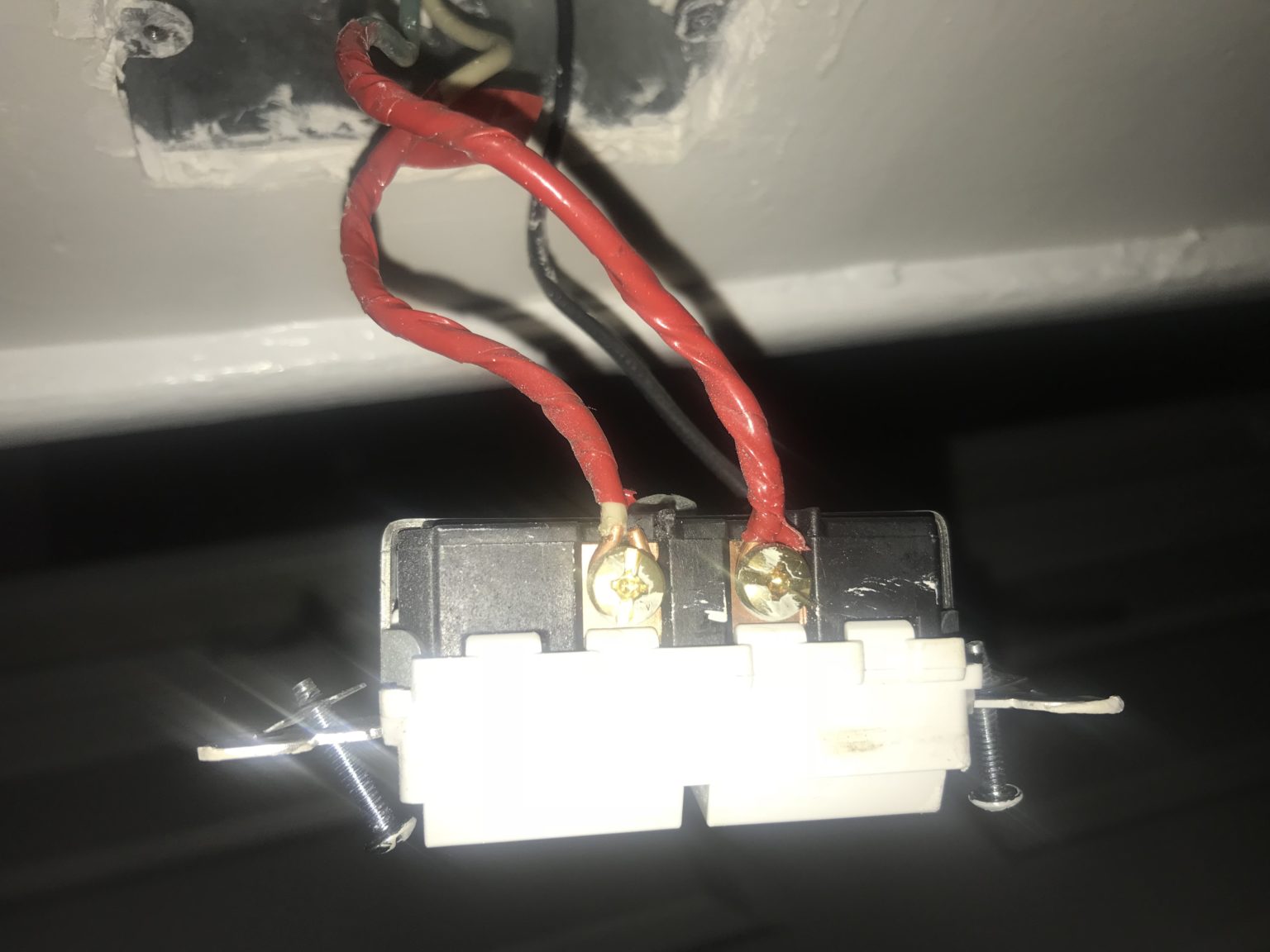 What is the red wire in house wiring?