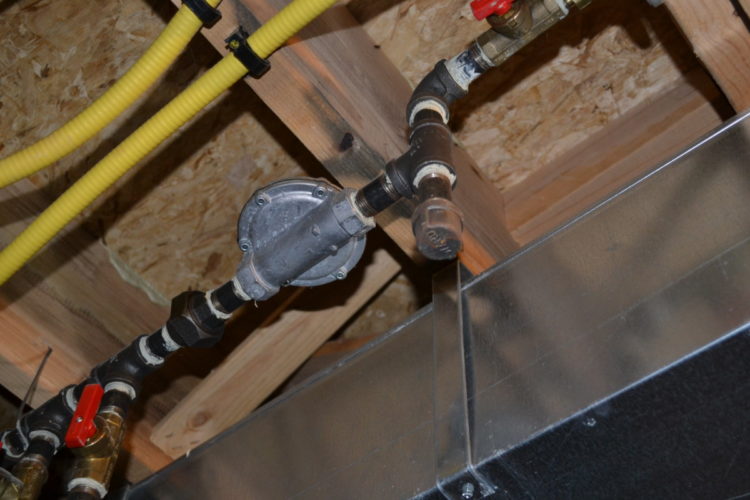 how to install yellow gas line