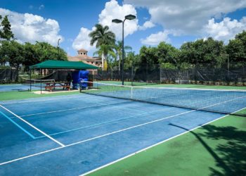 clay tennis court resurfacing