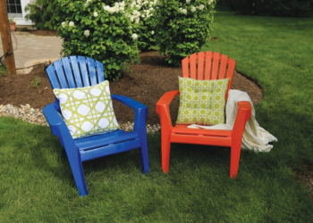 How do you paint an outdoor resin chair?