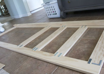 How do I make my own screen door?