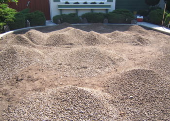 What is the best base for artificial grass?