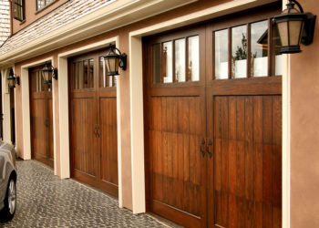 are garage door panels interchangeable