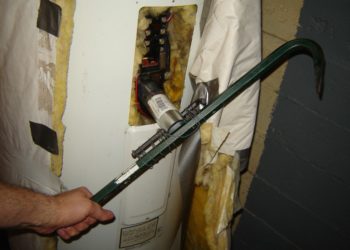 how to remove a rusted water heater element