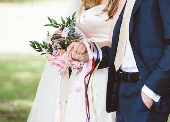 how to perform a handfasting
