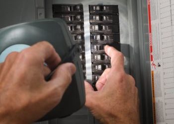 How do I know if my electrical panel is bad?