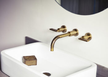how to install wall mounted bath taps