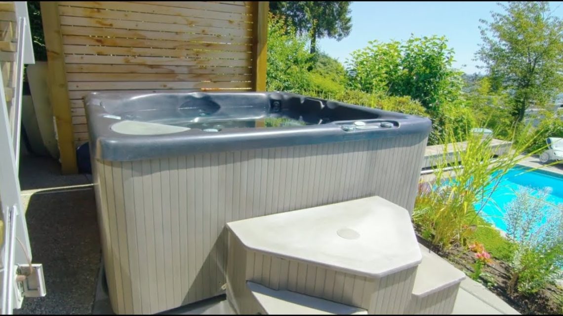 Who makes the best hot tubs in Canada?