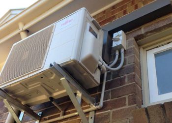 why do window air conditioners drip water