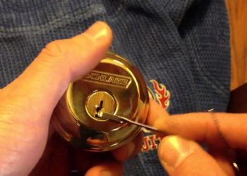 locking a schlage lock