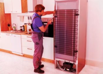 why does refrigerator make knocking noise