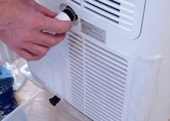 Do Toshiba portable air conditioners need to be drained?