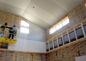 Is there a difference between sheetrock and drywall?