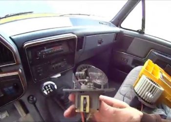 What causes car AC fan to stop working?