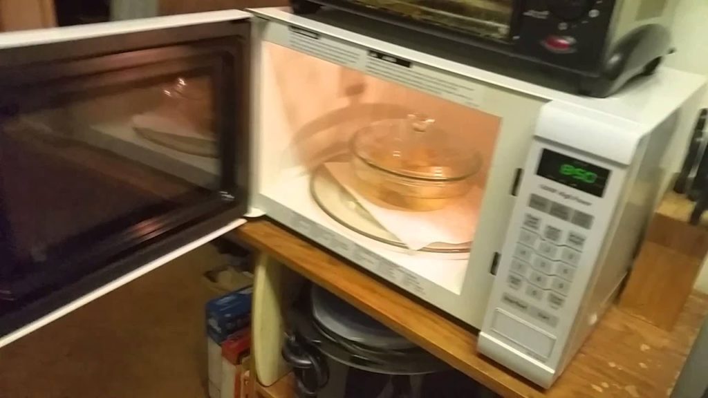 why-is-my-microwave-running-when-i-close-the-door