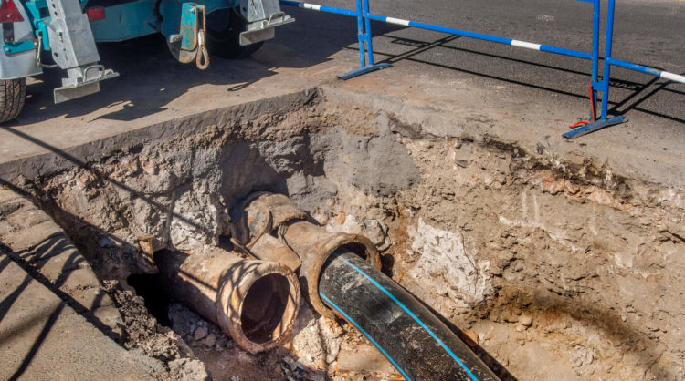 How do you unfreeze a sewer line?