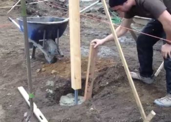 how to stop fence posts rotting in concrete